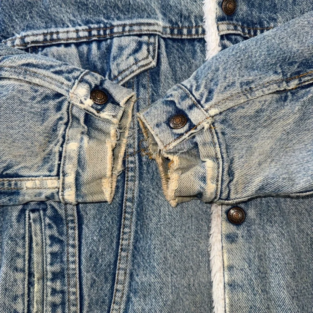 Levis Sherpa Trucker Jacket Mens L‎ Blue Fair Vintage 70609 Denim Made in USA